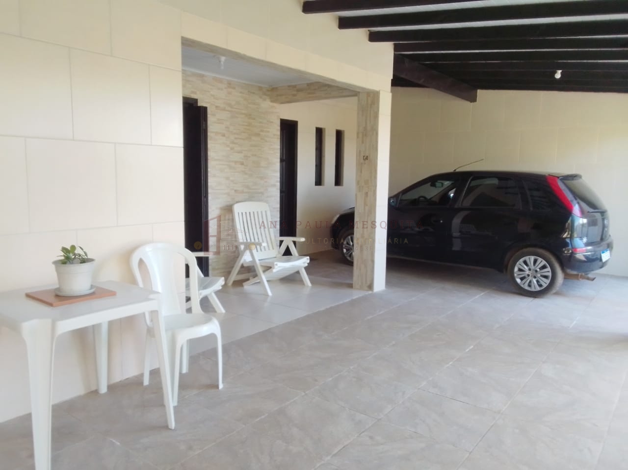 Casa à venda com 3 quartos, 120m² - Foto 1